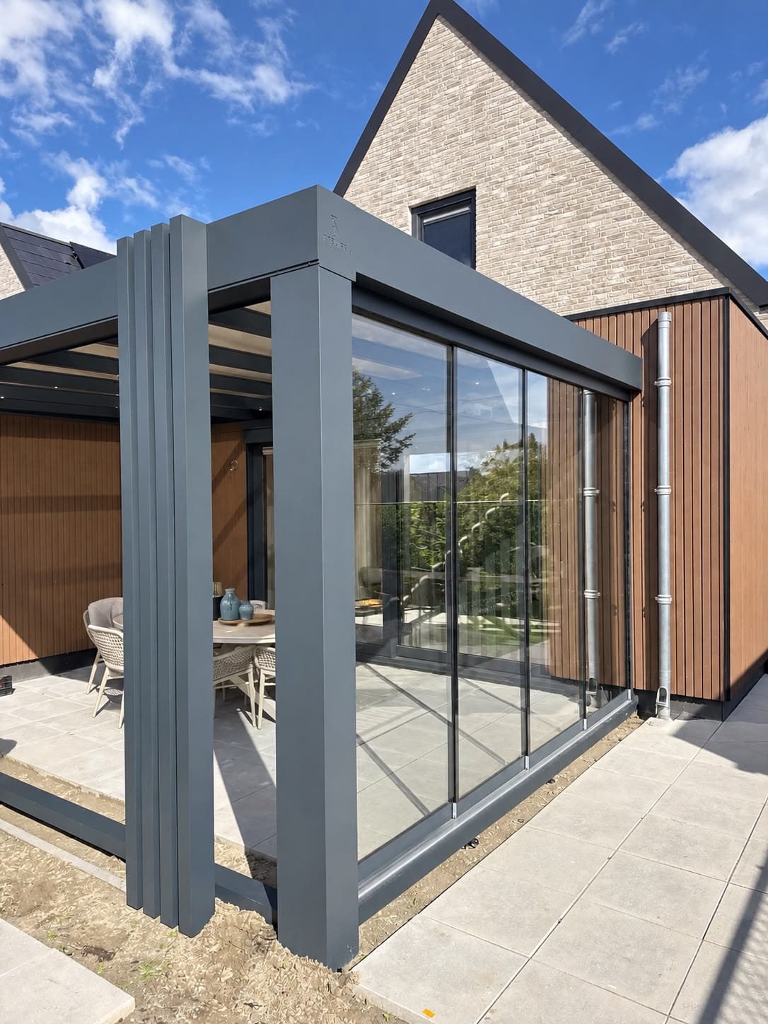 Glazen schuifwanden van Studio Veranda